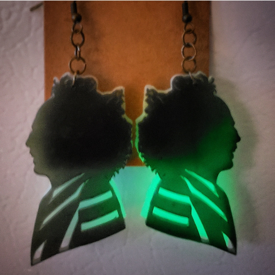 Beetlejuice dangles