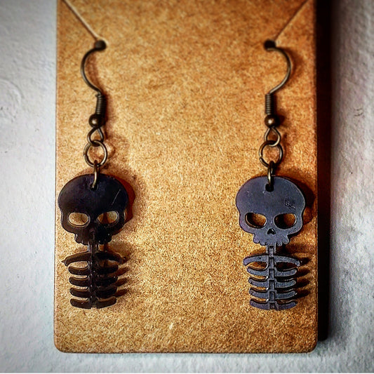 Skull & ribs dangles